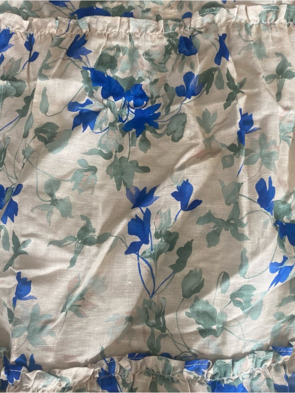 Tuckernuck Cream Floral Tiered Mini Dress with Blue Blooms NWT medium - Picture 3 of 8